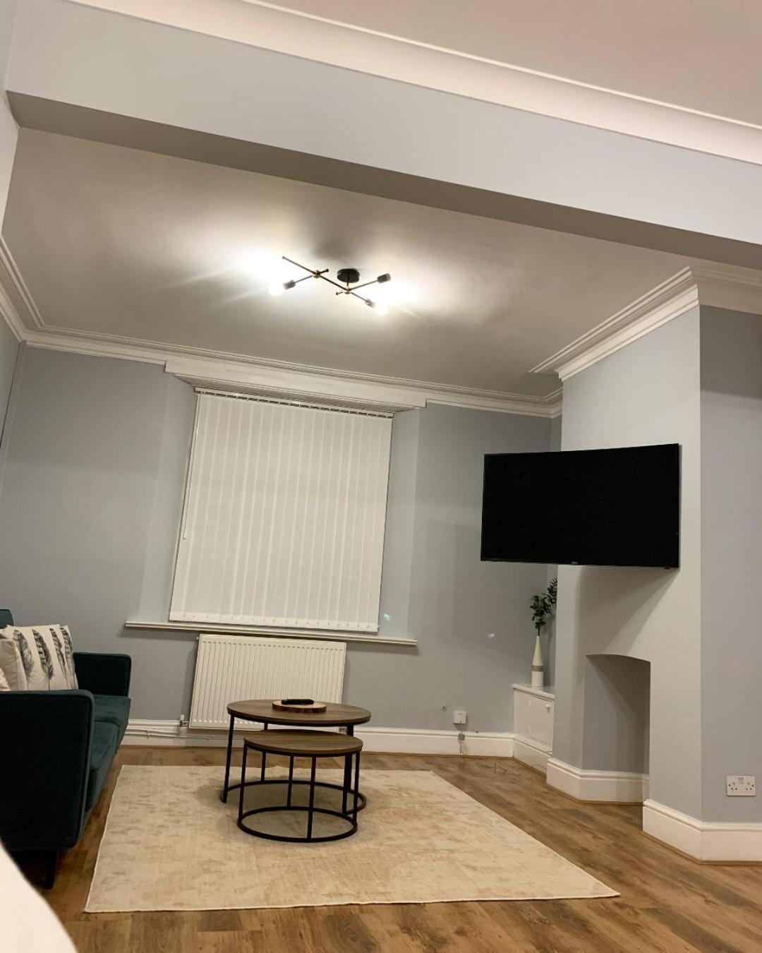 Cardiff Home Rom bilde